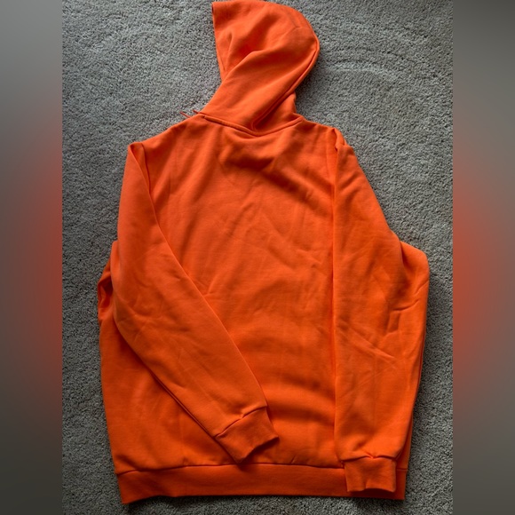 NEW!! Unisex Puma Hoodie,color Orange size xl, new but no tag!! - Picture 2 of 3